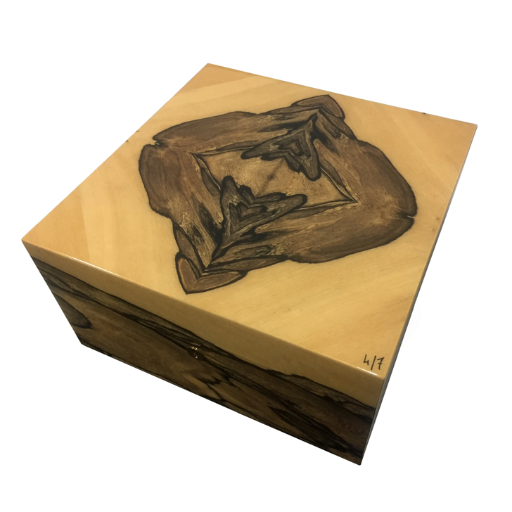 Elie Bleu Royal Ebony Humidor 75s Elie Bleu Royal Ebony Humidor 75s