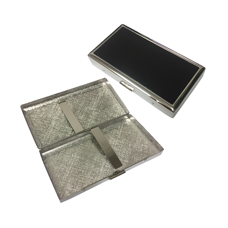 Pearl 24903-20 Silver / Black Cigarette Case Pearl 24903-20 Silver / Black Cigarette Case